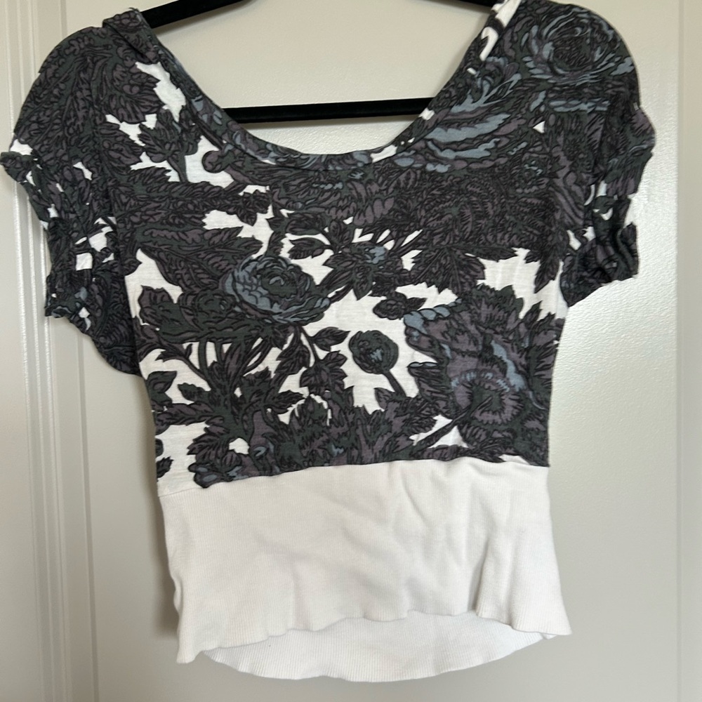 Dries Van Noten Black and White Asymmetrical Crop Blouse - Picture 6 of 6